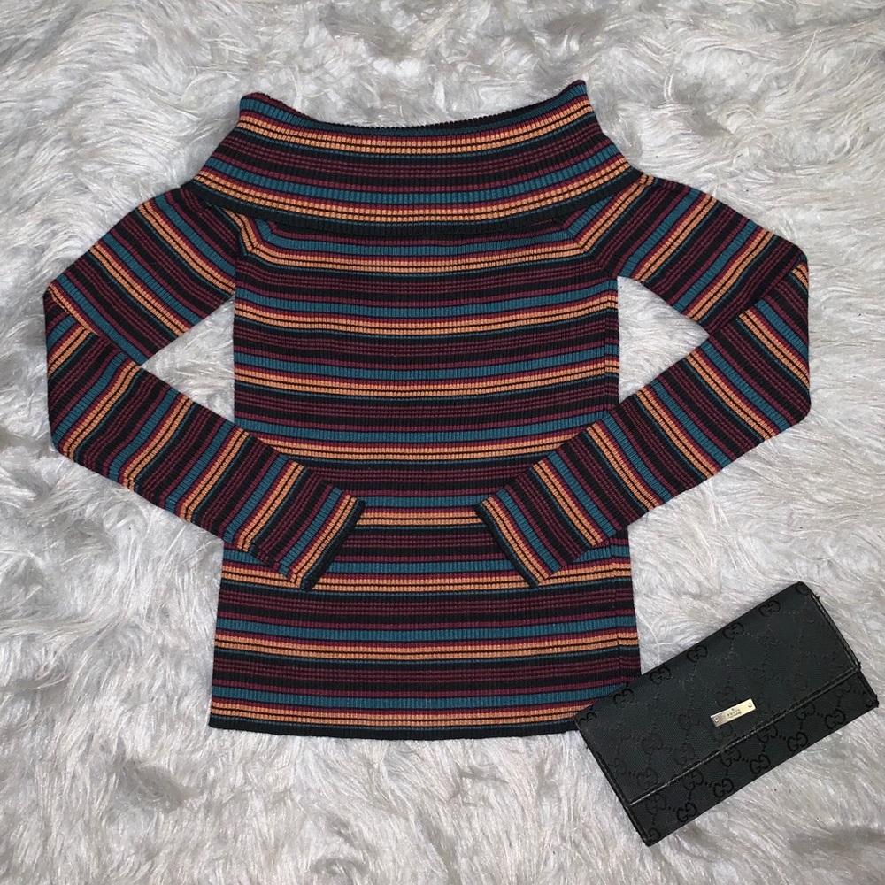 Off-the-shoulder Sweater